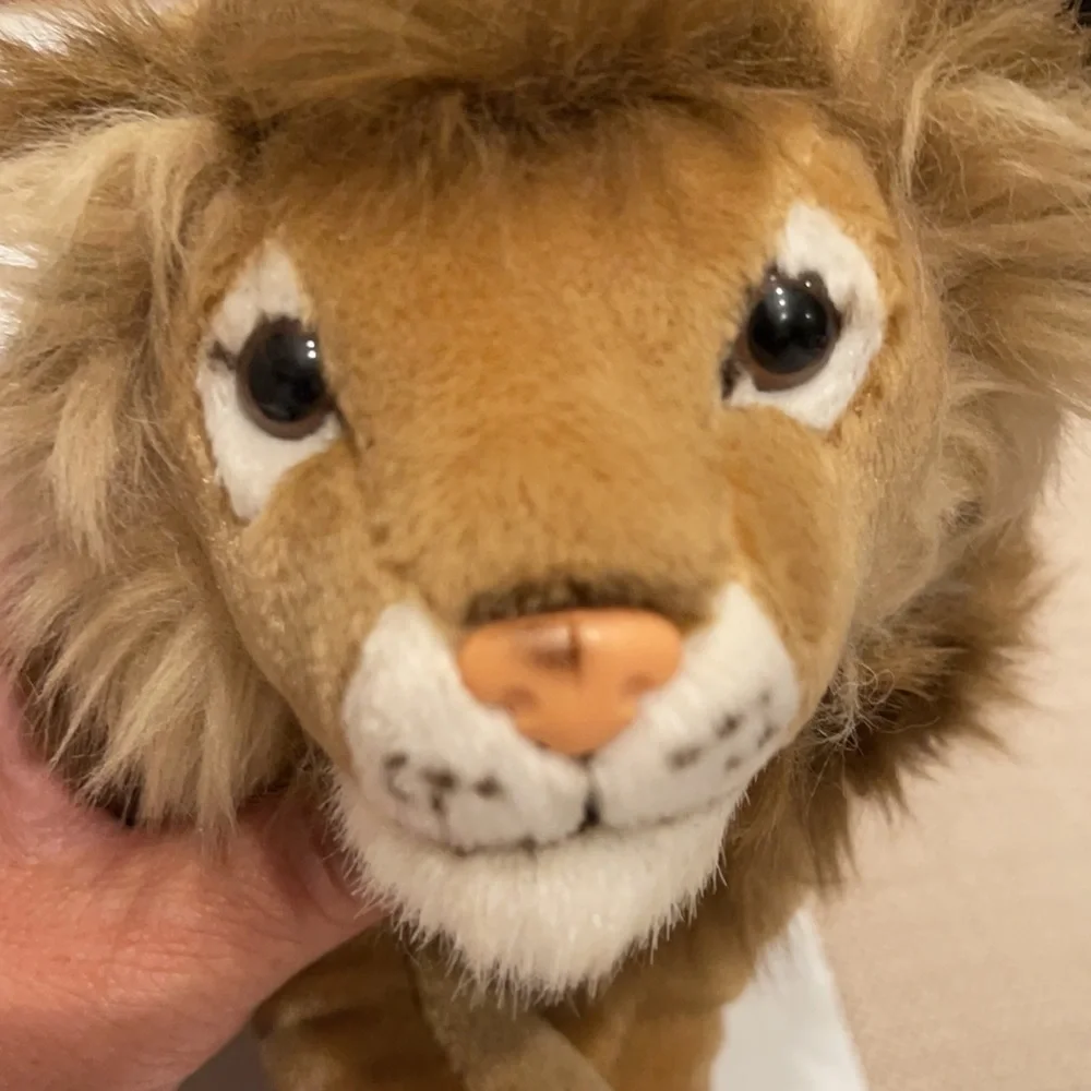 Lion Stuffed Animal 8”